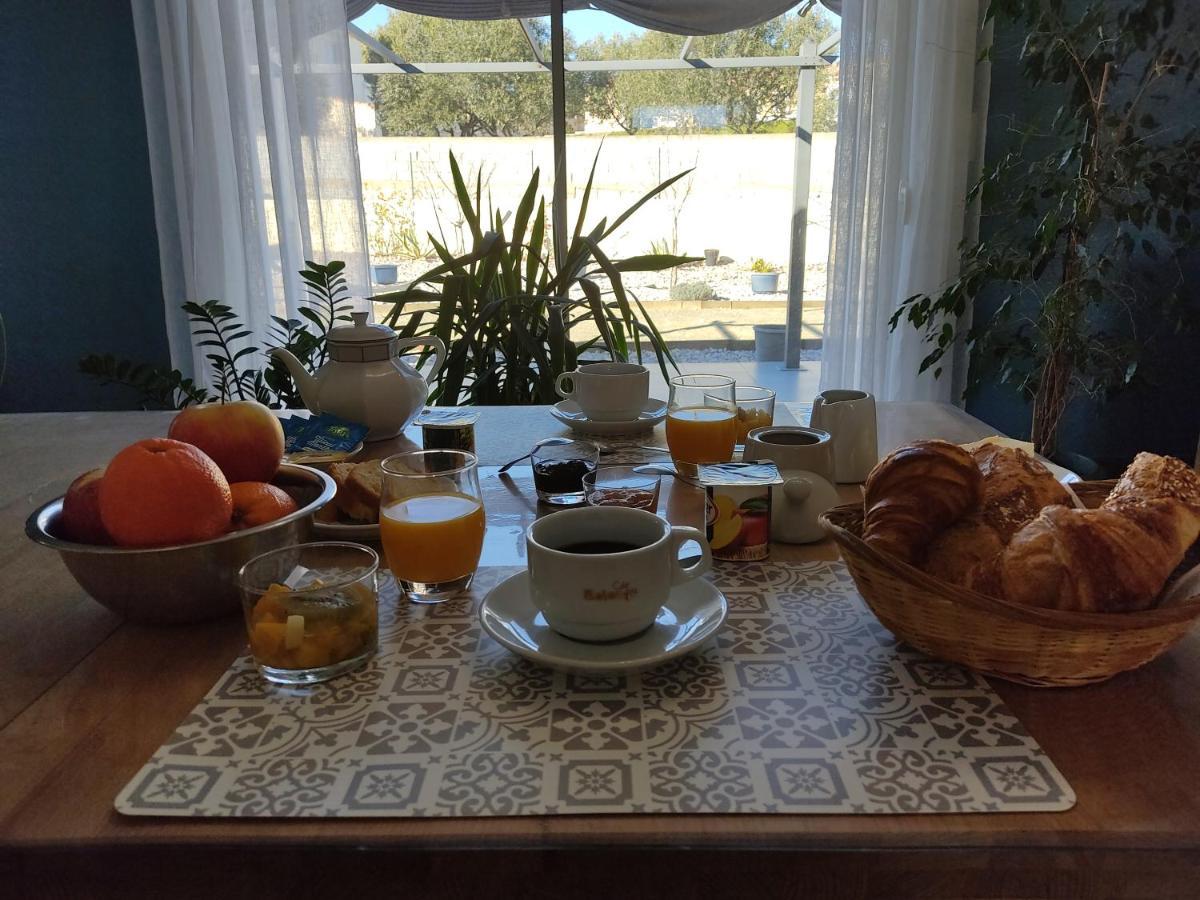 Almendra34480 Bed & Breakfast Magalas ภายนอก รูปภาพ